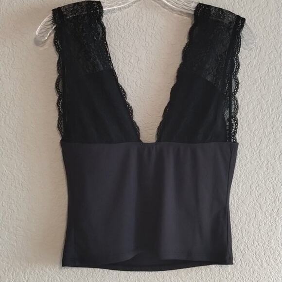 Intimately Free People NWT Power Play Bittersweet Black Lace Camisole Tank Top L - Picture 4 of 10